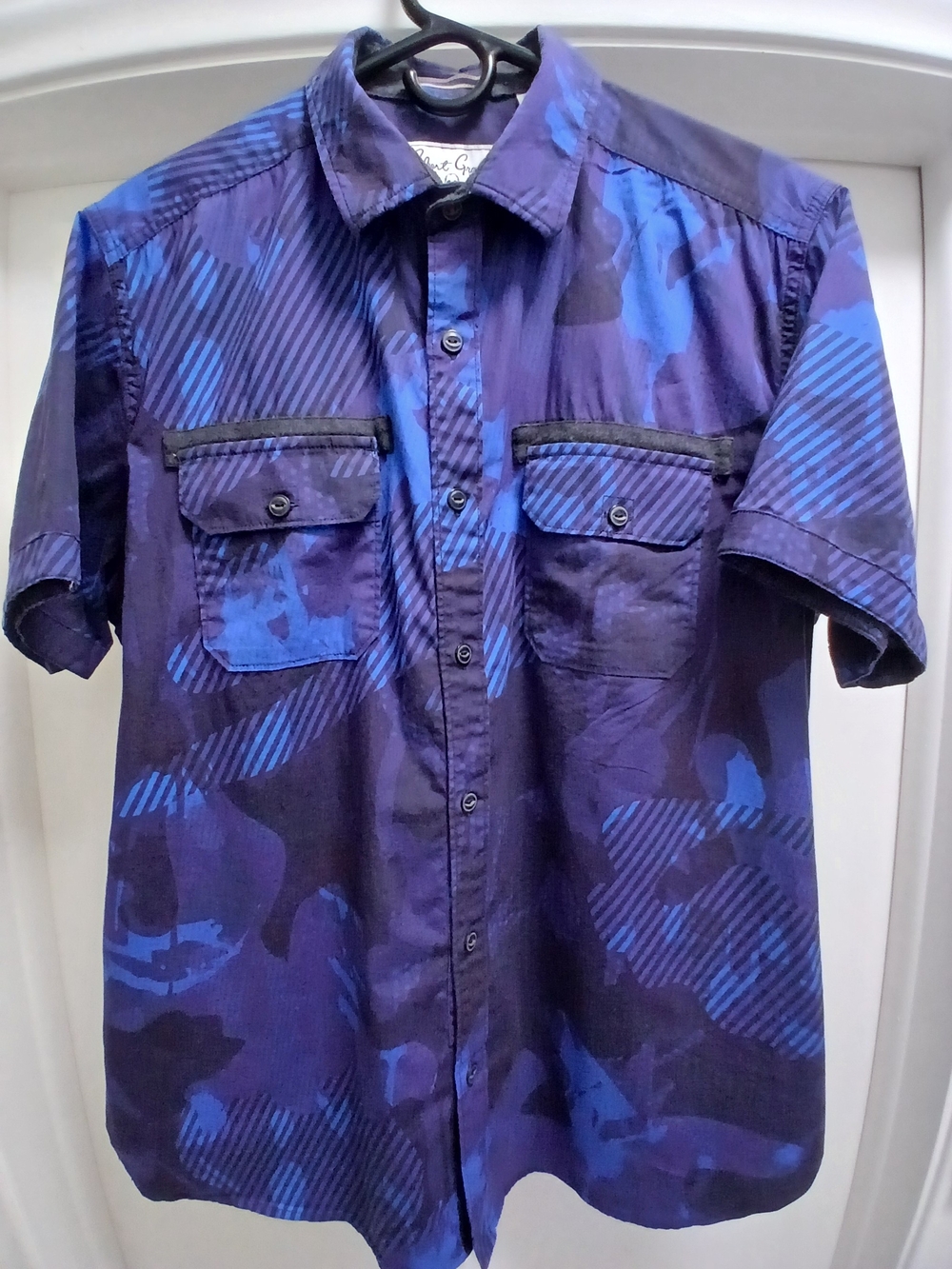 Robert Graham Short-Sleeve Button Shirt in Blue and Purple Camouflage Pattern